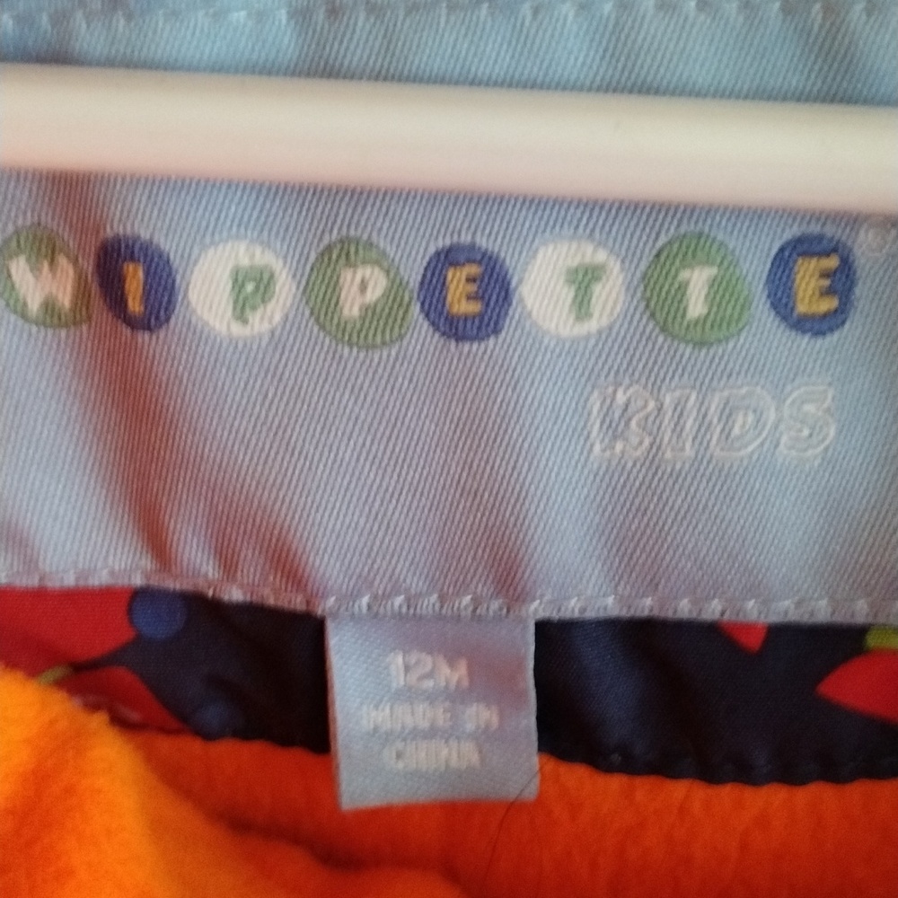 Winter snowsuit - Picture 2 of 4
